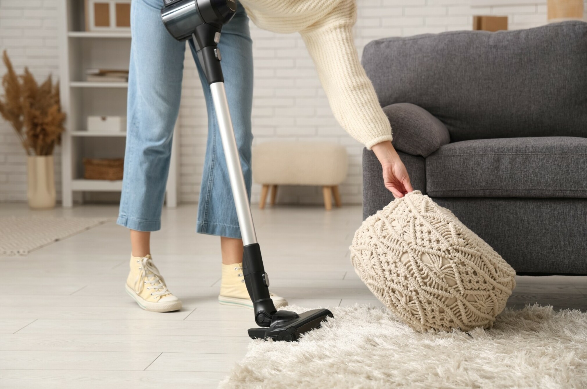 Stick vacuum