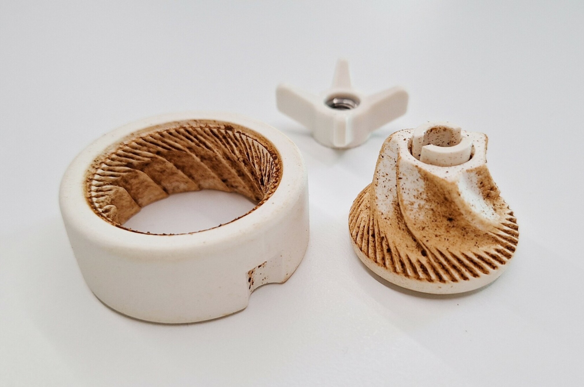 Ceramic burrs