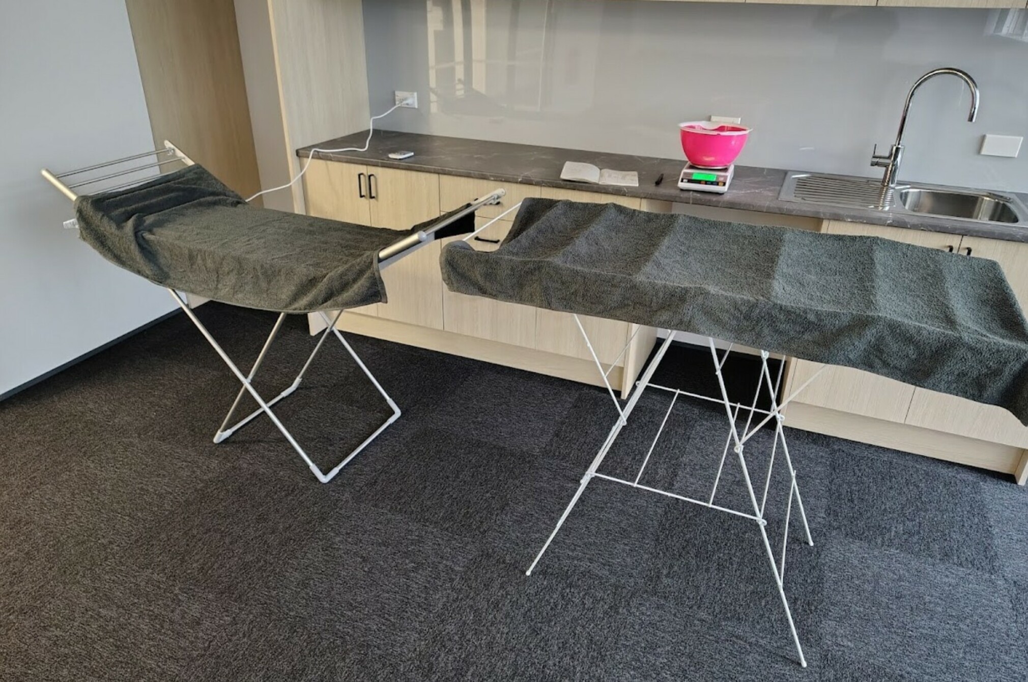 Heated drying rack 1