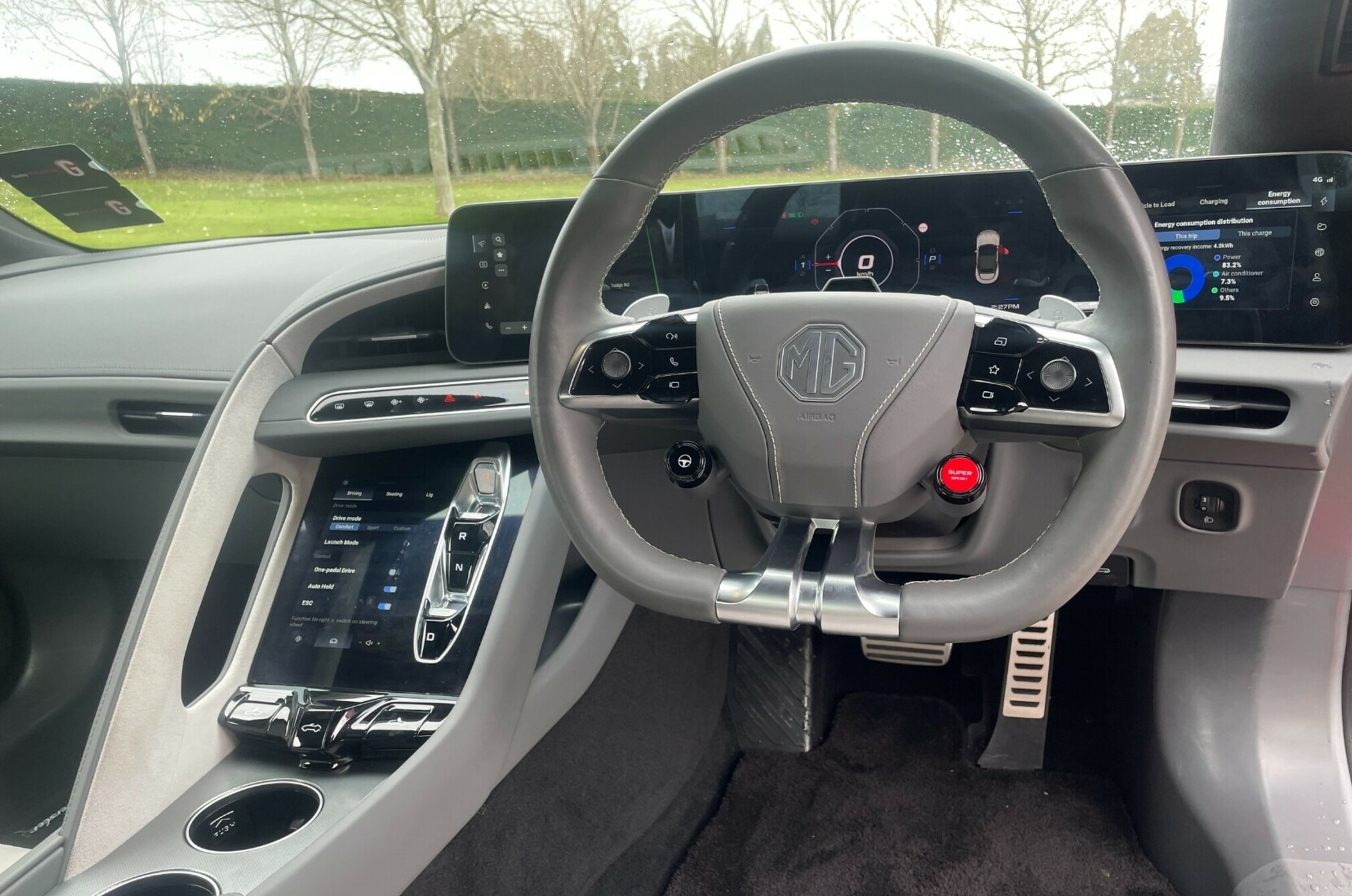 Mg cyberster interior