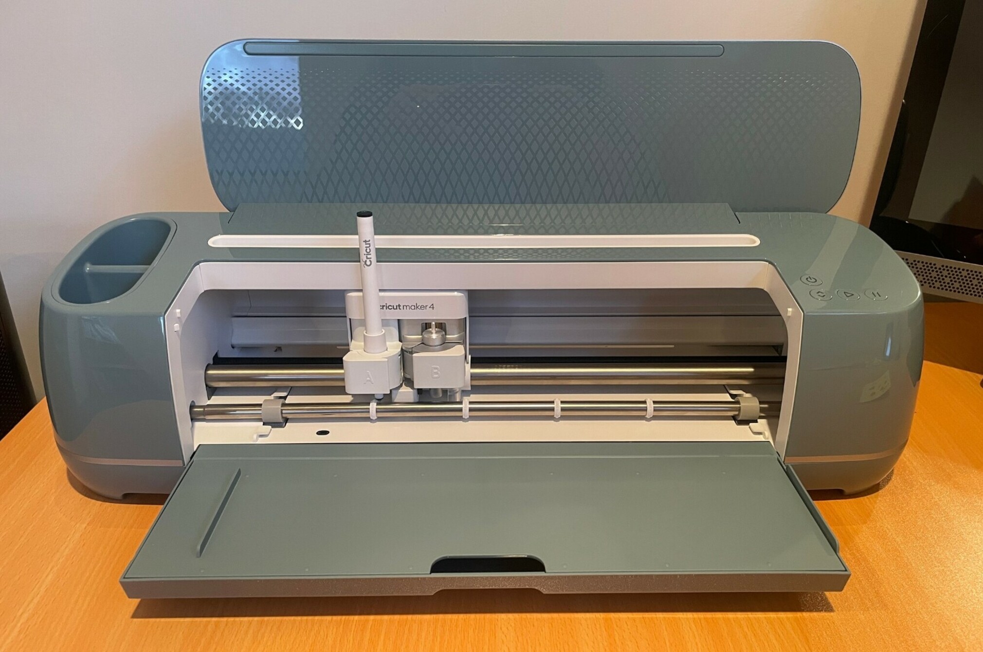 Cricut maker 4 machine