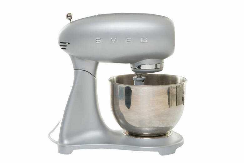 Smeg 50s Style Stand Mixer SMF01 Consumer NZ Smeg 50s Style Stand Mixer SMF01 Consumer NZ