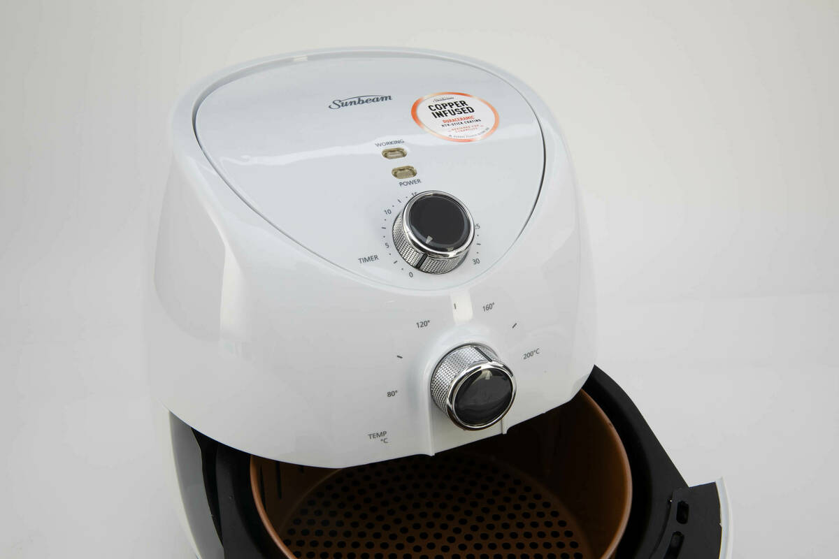 Sunbeam Copper Infused DuraCeramic Air Fryer AFP4000WH Consumer NZ
