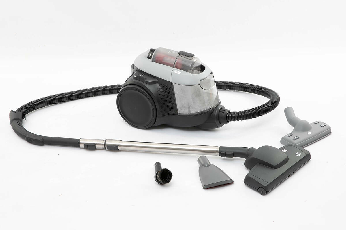 Electrolux UltimateHome 700 Bagless EFC71622GG Consumer NZ